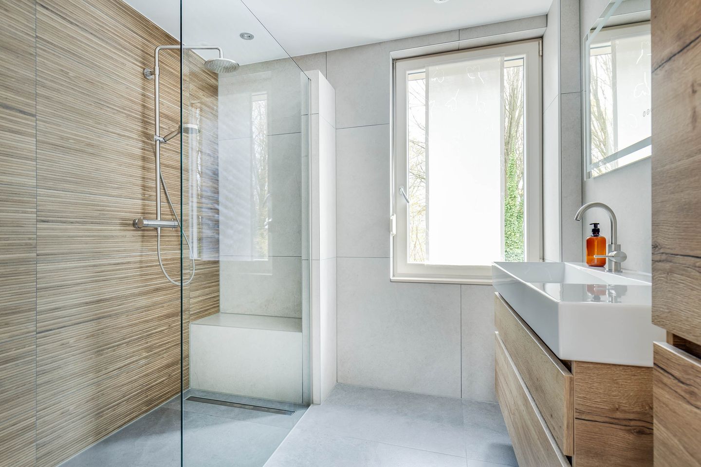 Photo 5 of Caeciliastraat 58