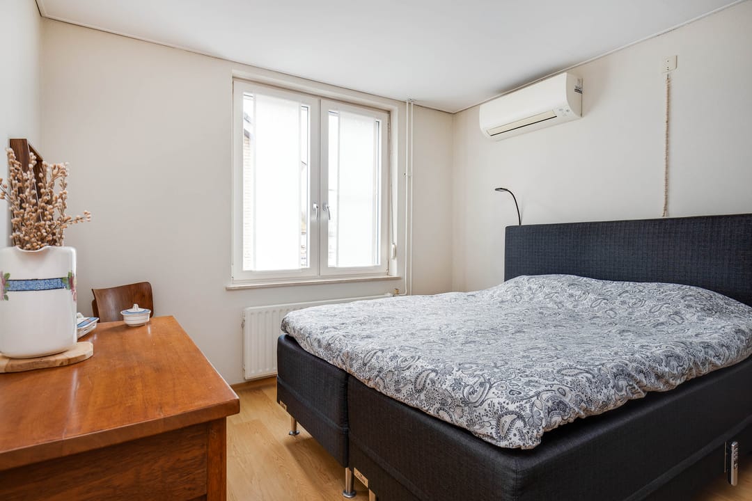 Photo 22 of Caeciliastraat 58