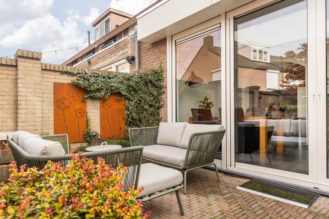 Photo 31 of Caeciliastraat 58