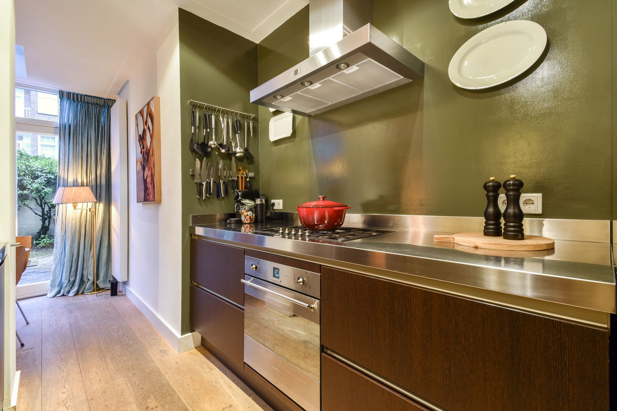 Photo 9 of Van Tuyll van Serooskerkenweg 29-H