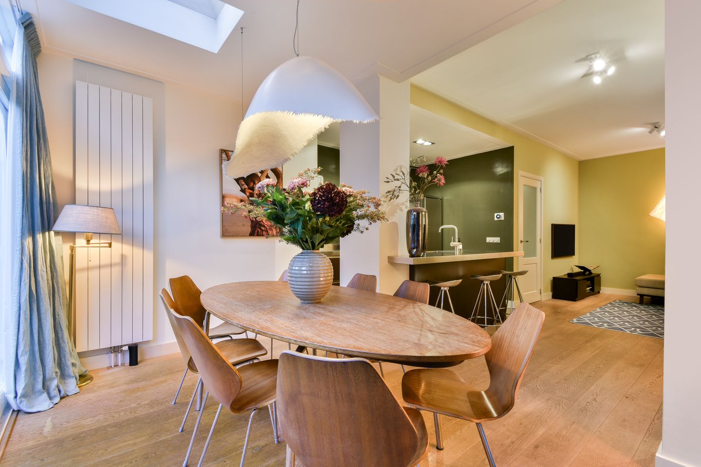 Photo 10 of Van Tuyll van Serooskerkenweg 29-H