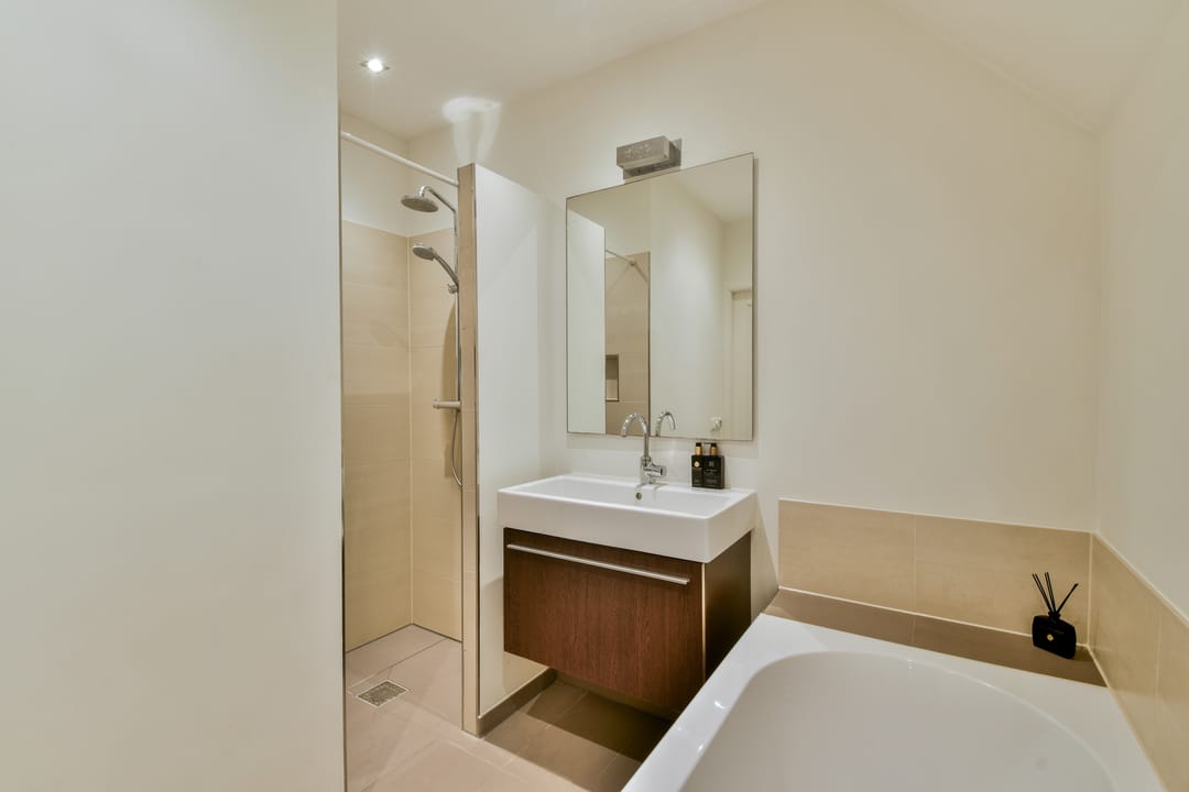 Photo 23 of Van Tuyll van Serooskerkenweg 29-H