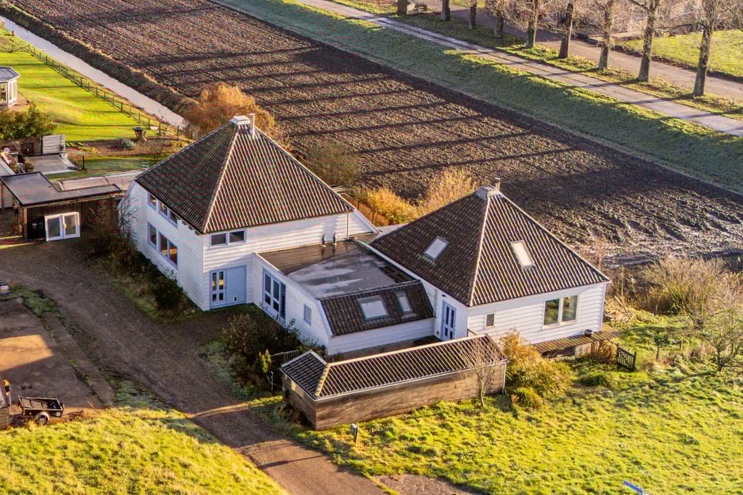 Foto 2 van Molenbuurt 1-A