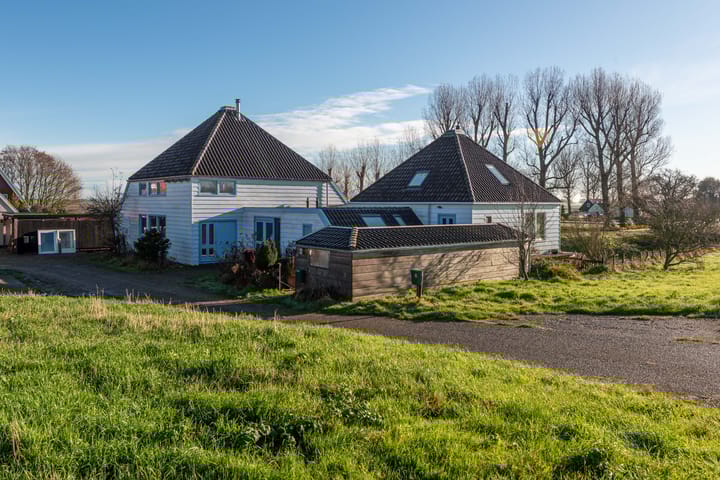 Photo 10 of Molenbuurt 1-A