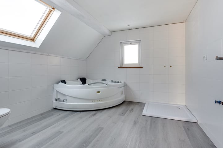 Photo 41 of Molenbuurt 1-A