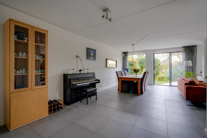 Foto 12 van Weegbreeweg 11