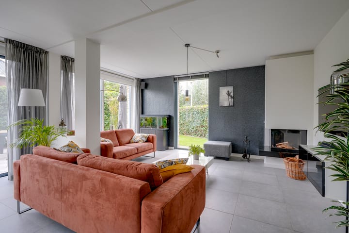 Foto 14 van Weegbreeweg 11