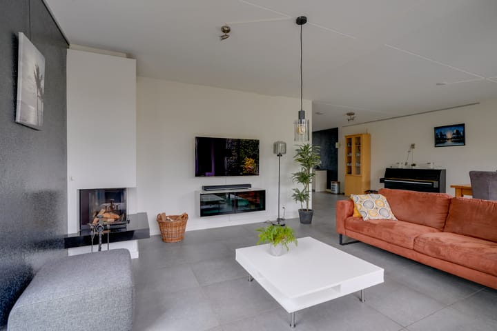 Foto 16 van Weegbreeweg 11