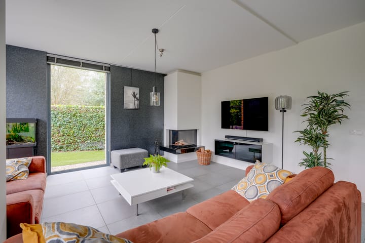 Foto 15 van Weegbreeweg 11