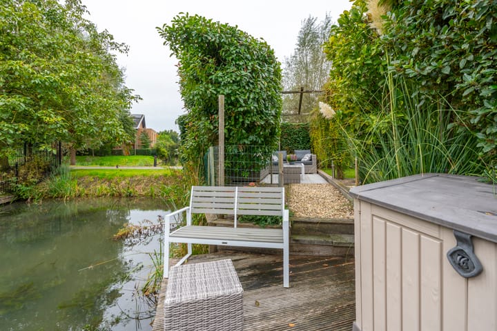 Foto 47 van Weegbreeweg 11