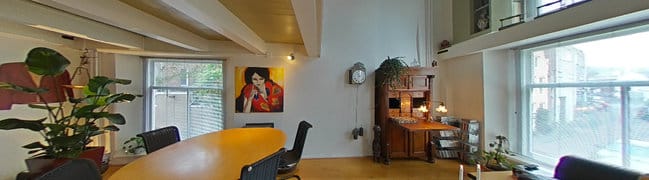 Leefruimte op 1e verdieping