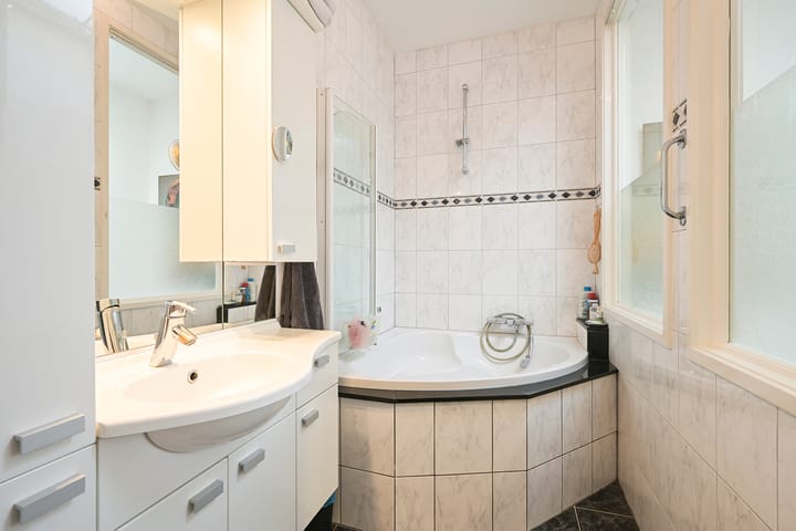 Foto 22 van Pijnboomstraat 125