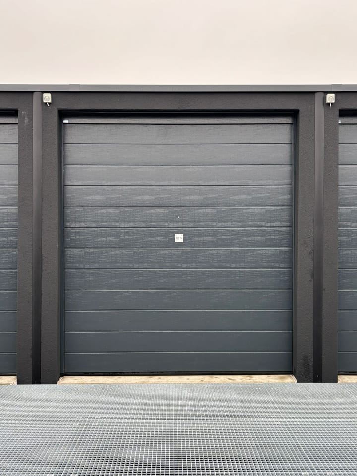 Lierweg 52-C, De Lier