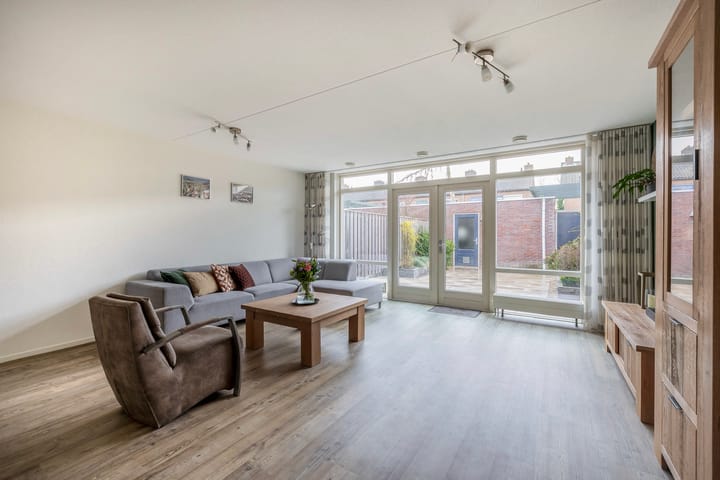 Foto 8 van Moerhageplantsoen 7