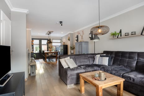 Batspade 34 secondary image