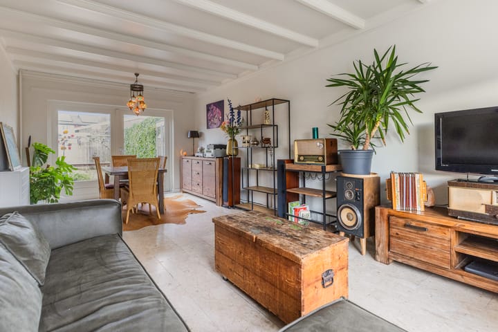 Foto 9 van Esdoornweg 19