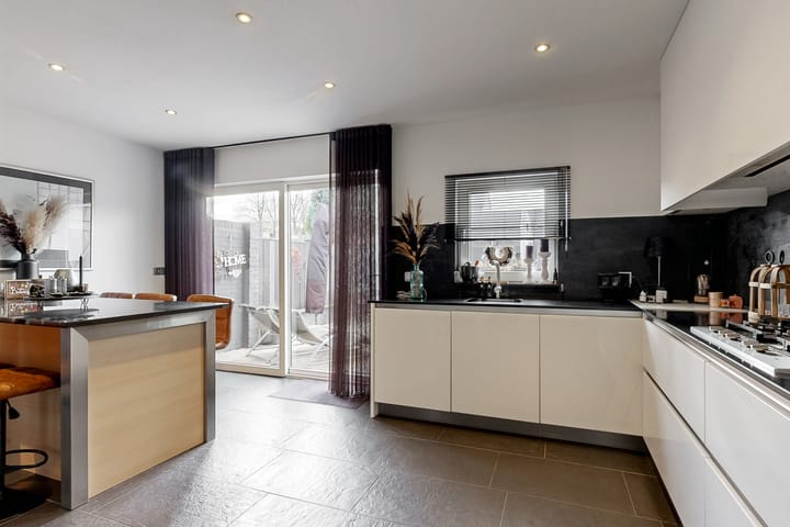 Foto 12 van Jasmijnstraat 3