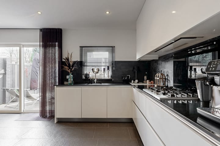 Foto 15 van Jasmijnstraat 3