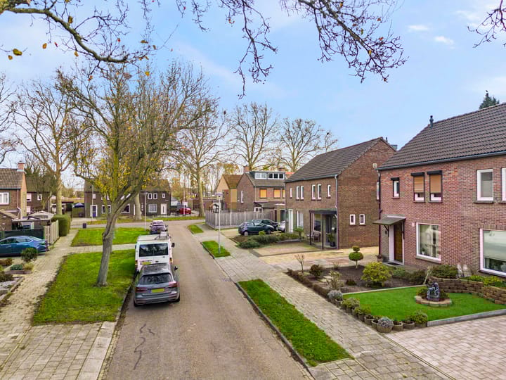 Foto 29 van Jasmijnstraat 3