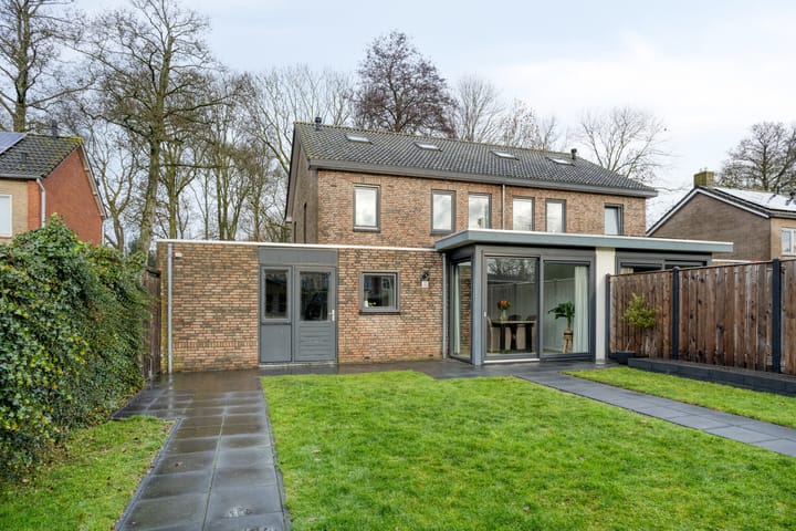 Photo 46 of Karnakkers 10