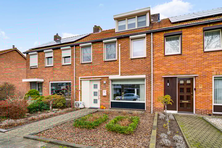 Foto 1 van Schuttebeemd 43