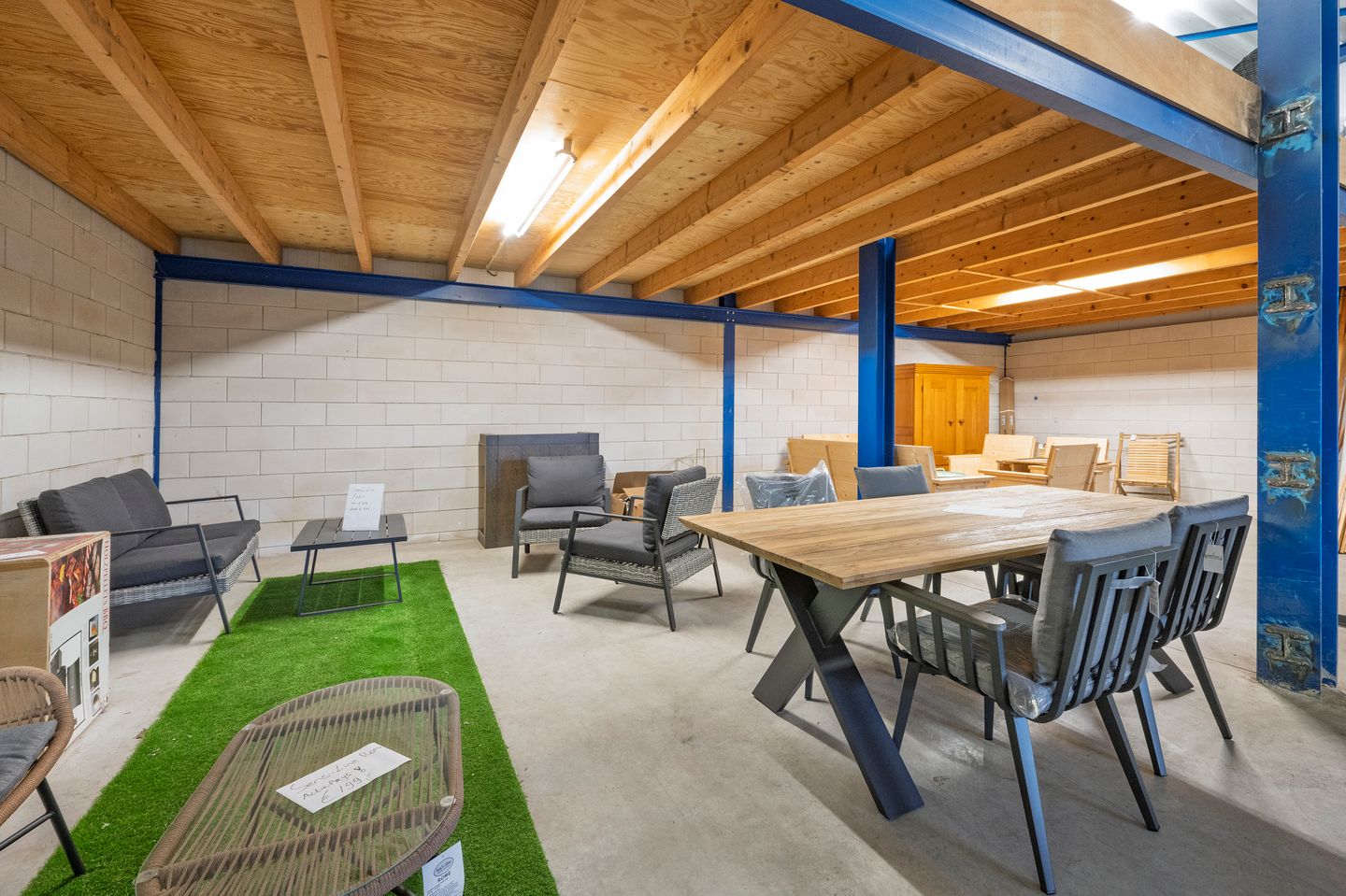 View photo 5 of Rhienderstein 16