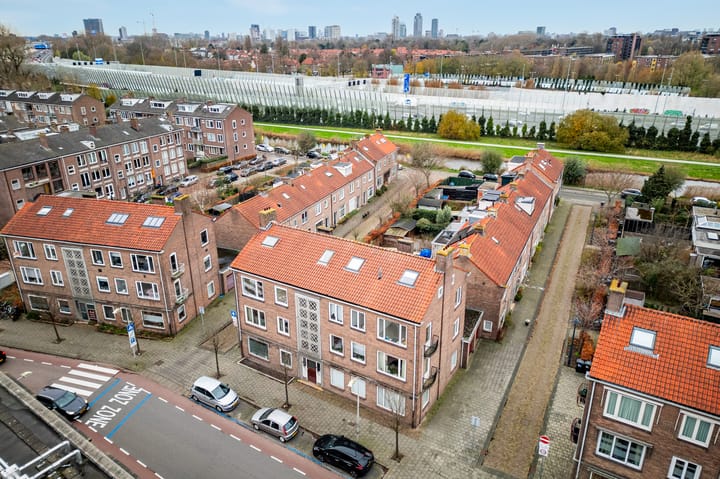 Foto 46 van Arent Krijtsstraat 33-II