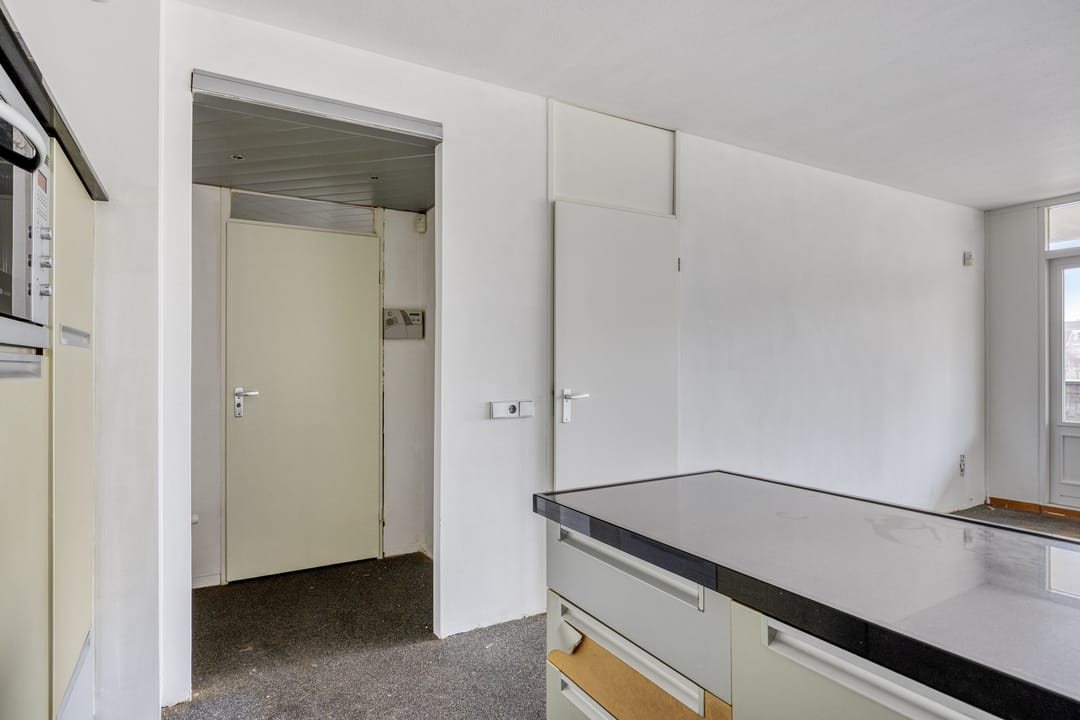 Foto 11 van Henry Moorepassage 46