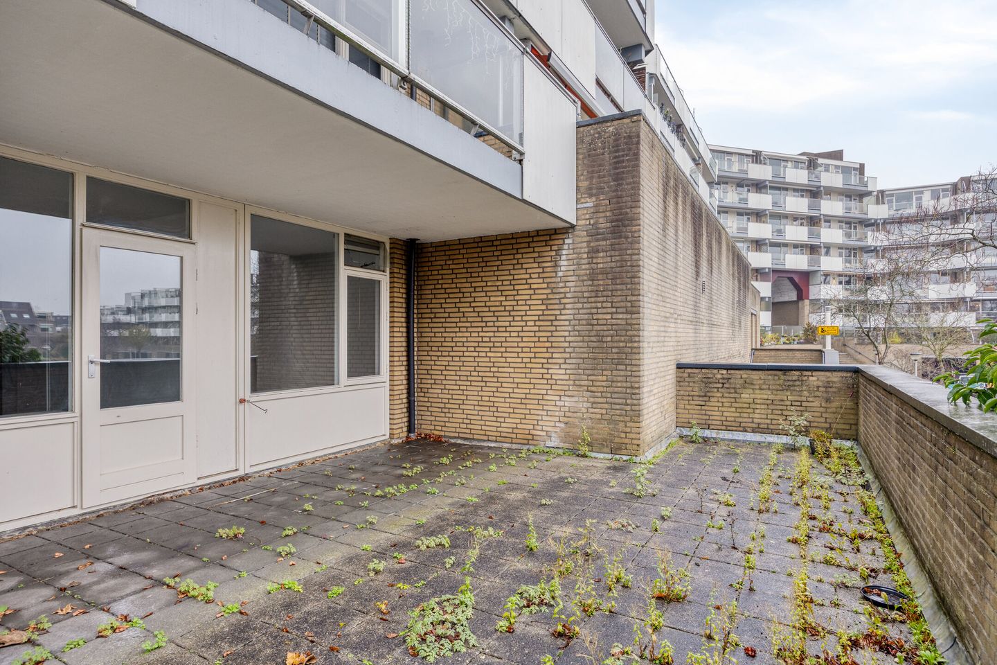 Foto 25 van Henry Moorepassage 46