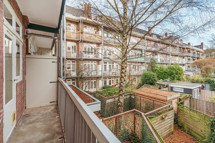 Foto 12 van Woestduinstraat 9-1