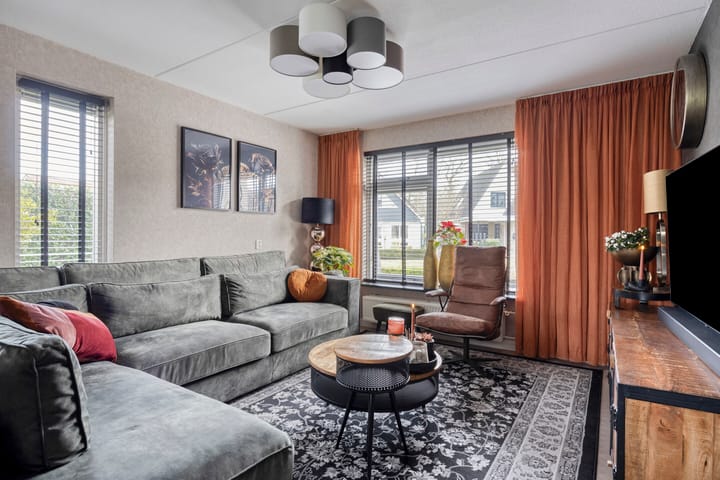 Photo 2 of Anemoon 39