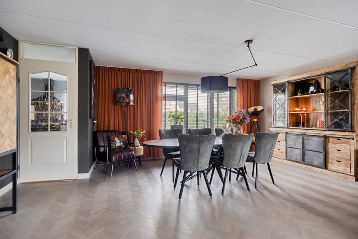 Photo 13 of Anemoon 39