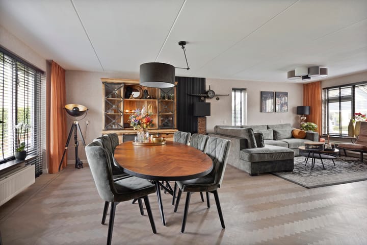 Photo 17 of Anemoon 39