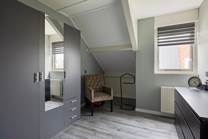 Photo 33 of Anemoon 39