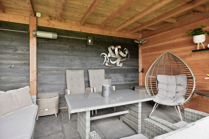 Photo 36 of Anemoon 39