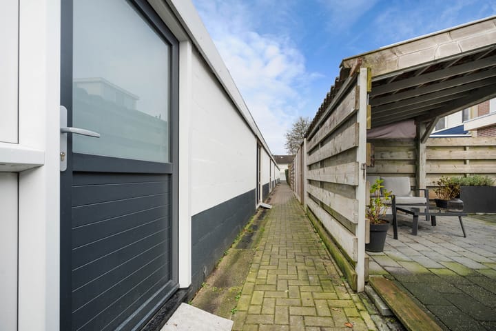 Foto 39 van Voeghoutenstraat 226