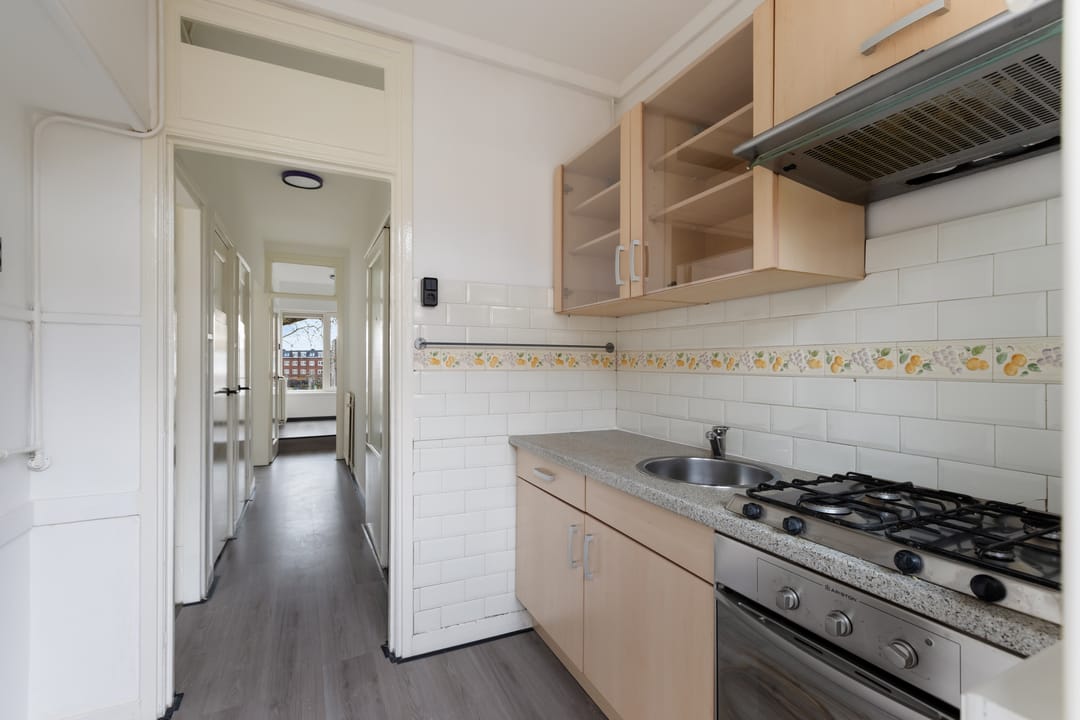 Photo 22 of Dordtselaan 47-D