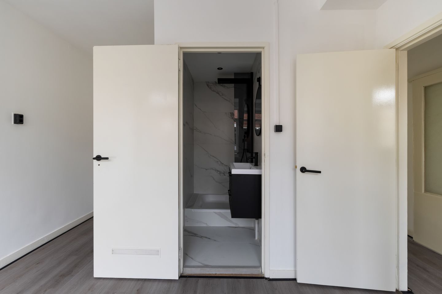 Photo 34 of Dordtselaan 47-D