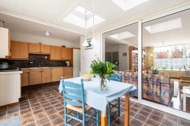 Photo 11 of Van Goghstraat 34