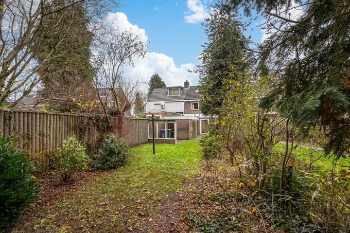 Photo 18 of Van Goghstraat 34