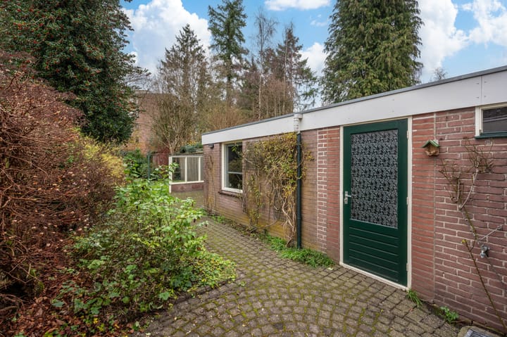 Photo 20 of Van Goghstraat 34