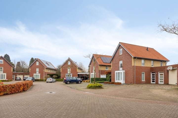 Foto 7 van Wilhelminahof 2