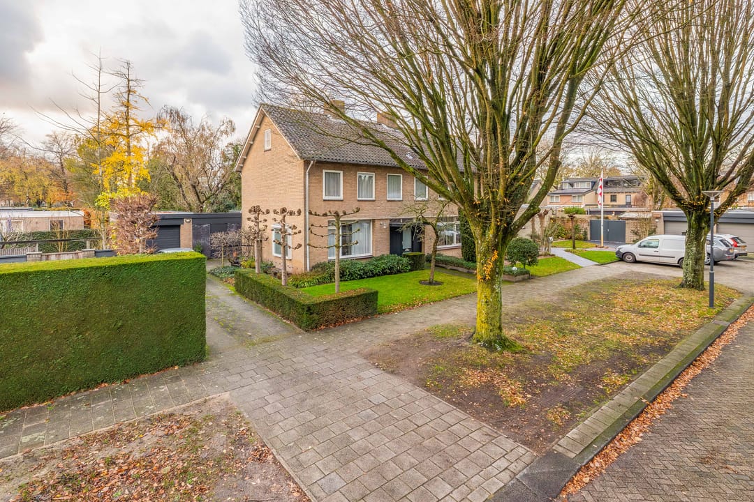 Foto 1 van Woeringenlaan 37