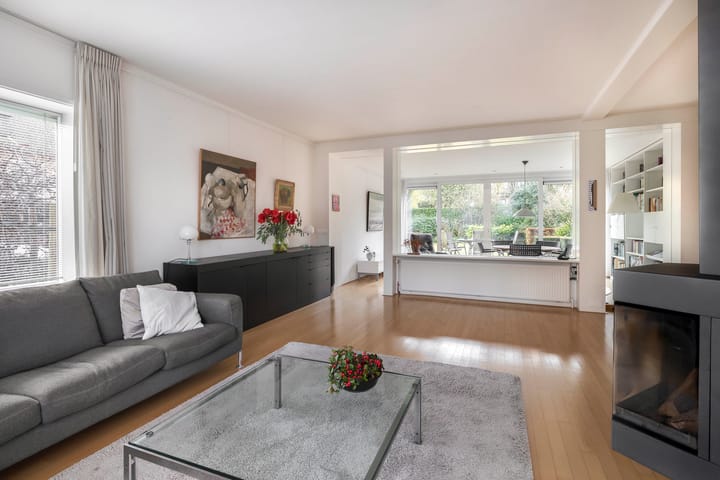 Photo 3 of Woeringenlaan 37