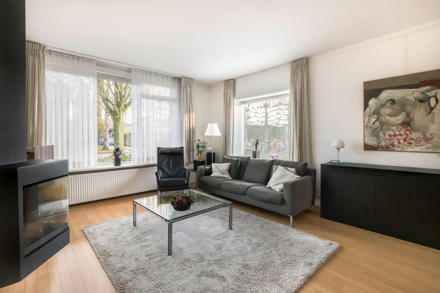 Foto 10 van Woeringenlaan 37