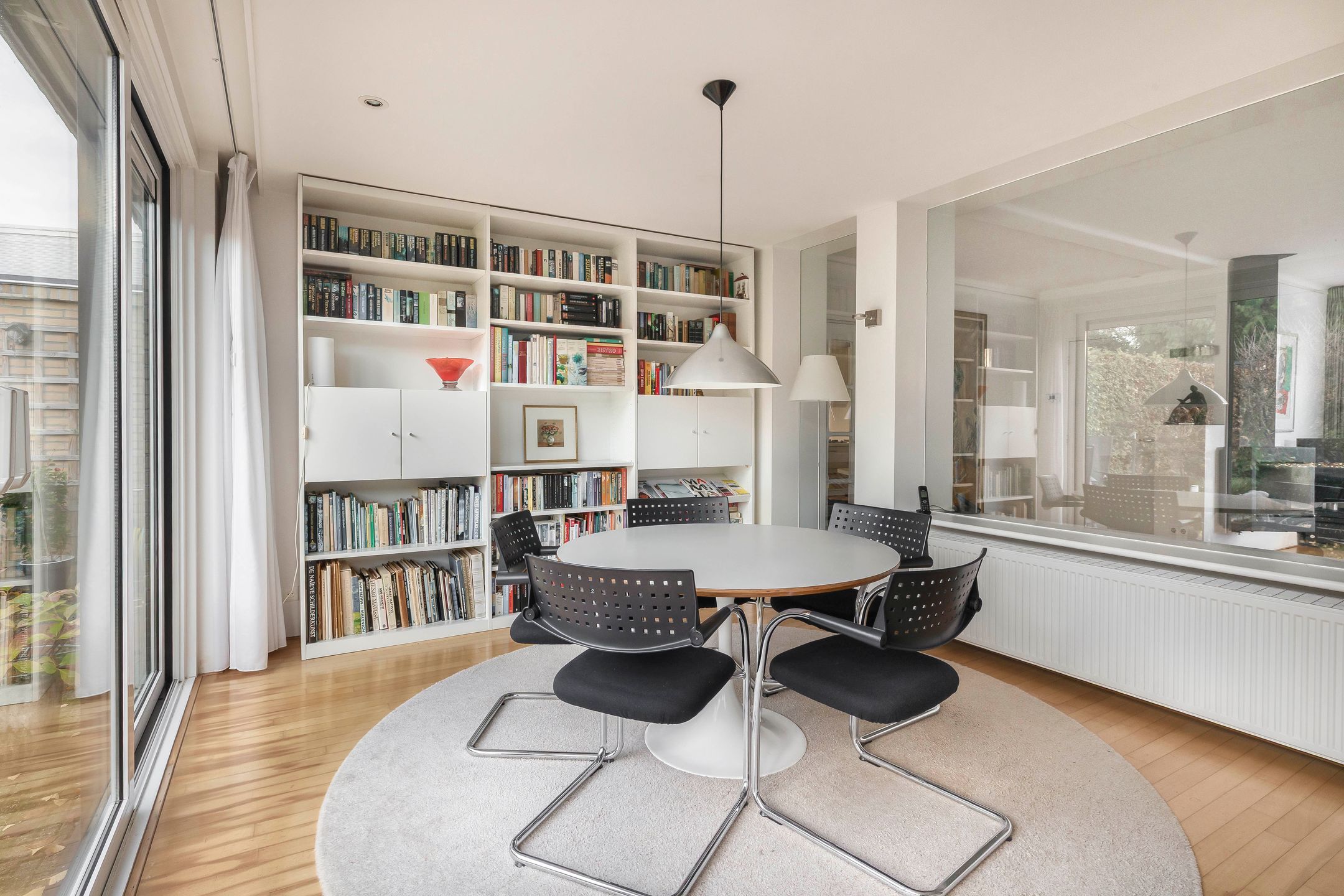 Foto 15 van Woeringenlaan 37