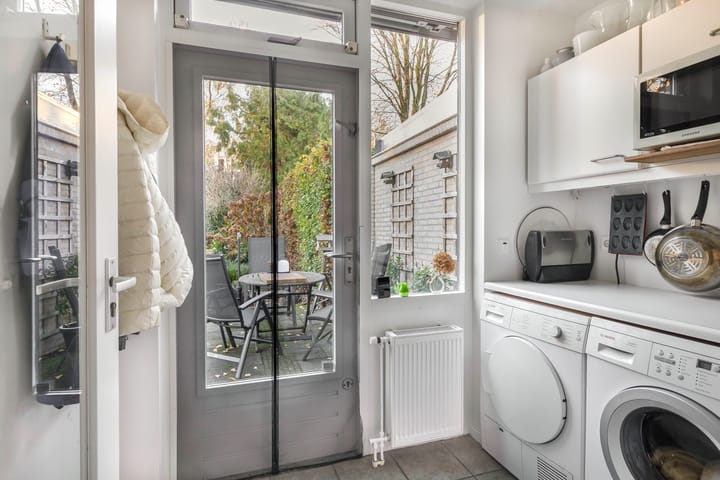 Photo 21 of Woeringenlaan 37