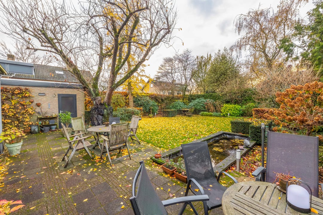 Foto 22 van Woeringenlaan 37