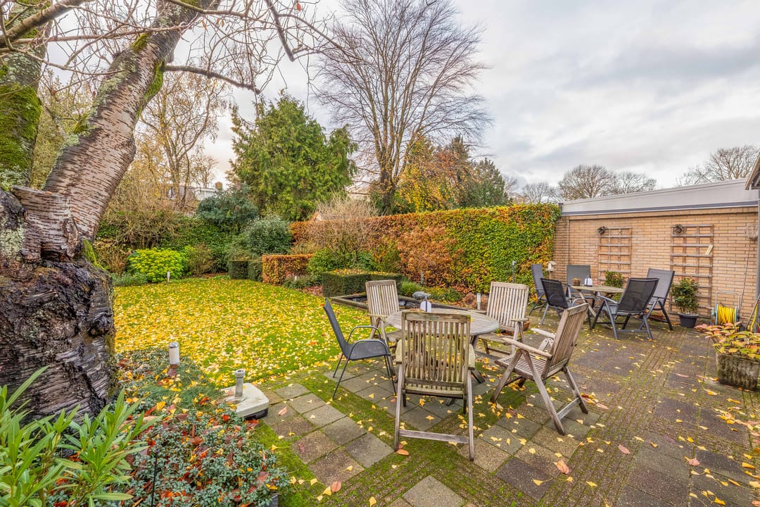 Foto 23 van Woeringenlaan 37