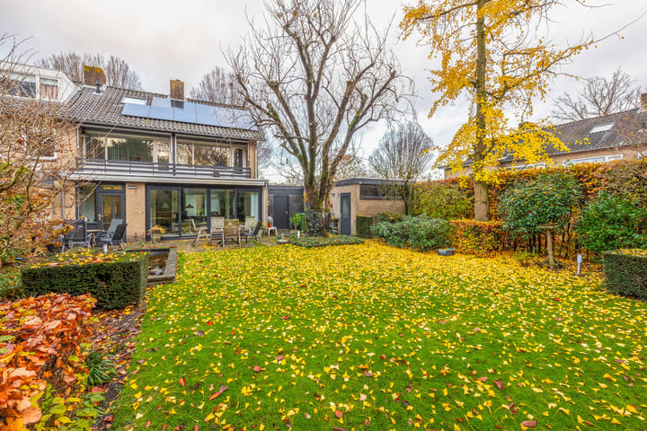 Photo 24 of Woeringenlaan 37